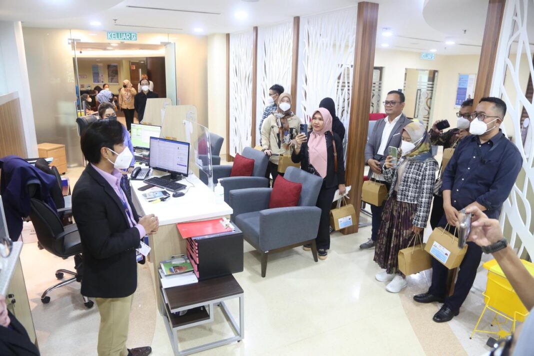 Tips Mudah Bandingkan Biaya Rumah Sakit Malaysia dan Singapura Tips Mudah Bandingkan Biaya Rumah Sakit Malaysia dan Singapura