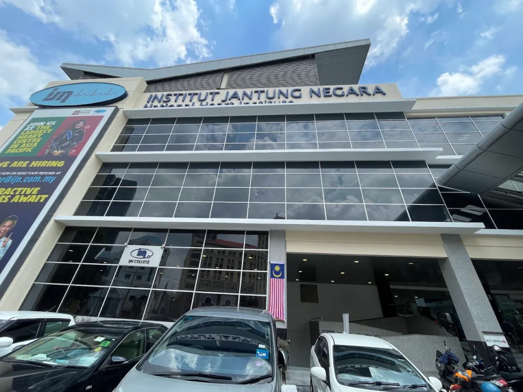 Mengapa Banyak Pasien Indonesia Memilih Malaysia untuk Perawatan Jantung